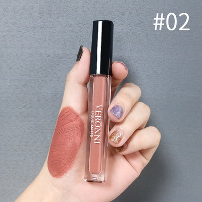Matte color lipstick