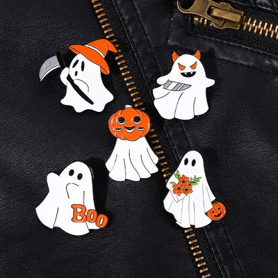 Halloween Enamel Pin Ghost Punk Black White Bone Goth Brooches Backpack Skull Horror Skeleton Spider Lapel Heart Jewelry Gift