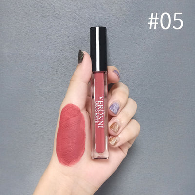 Matte color lipstick